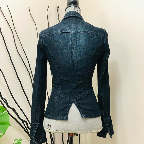 Fitted Denim Jacket Longsleeves - Picture 6 of 7